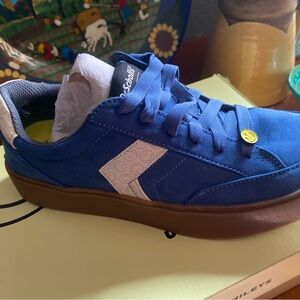 Smileworld by Dr. Scholl's